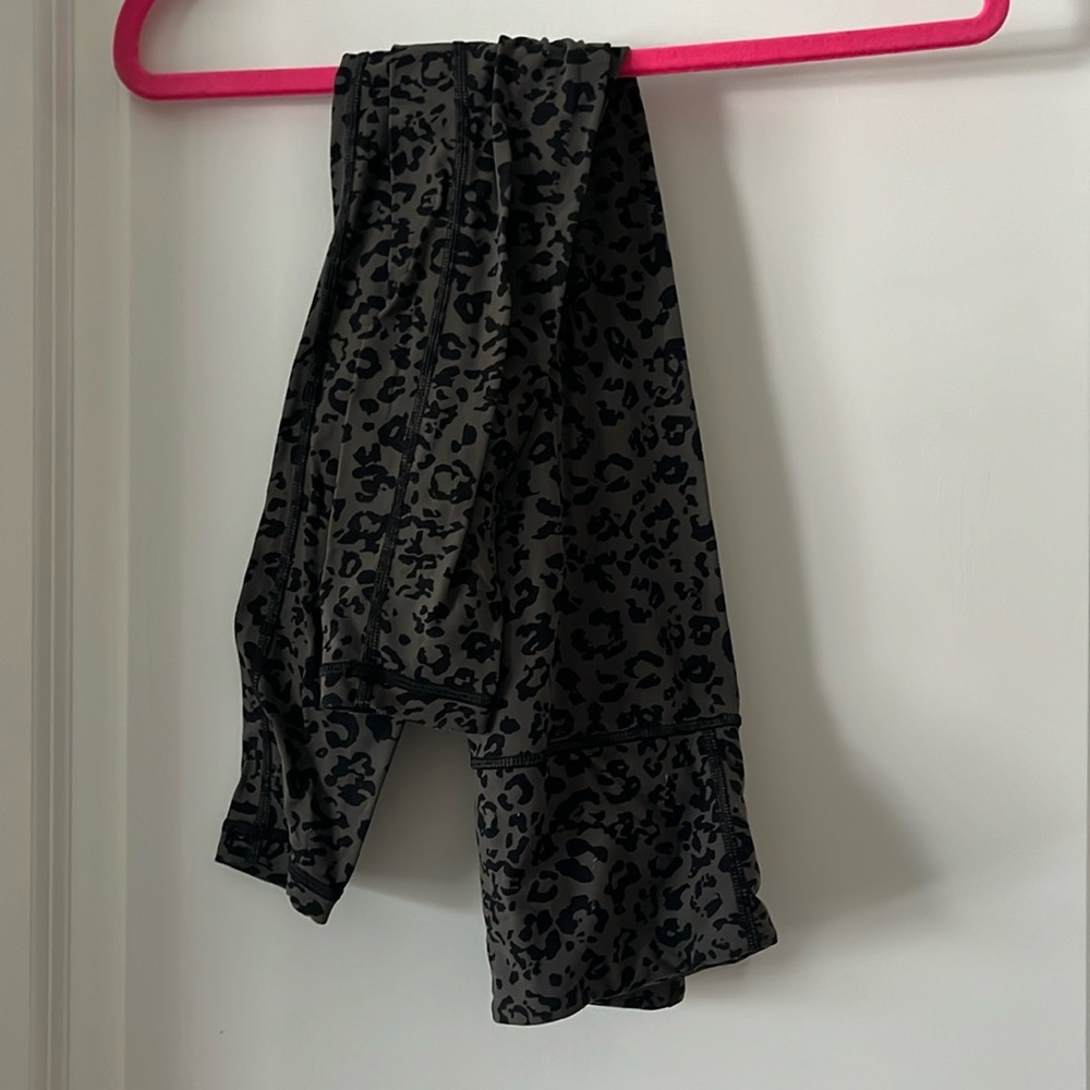 Athleta leopard print leggings